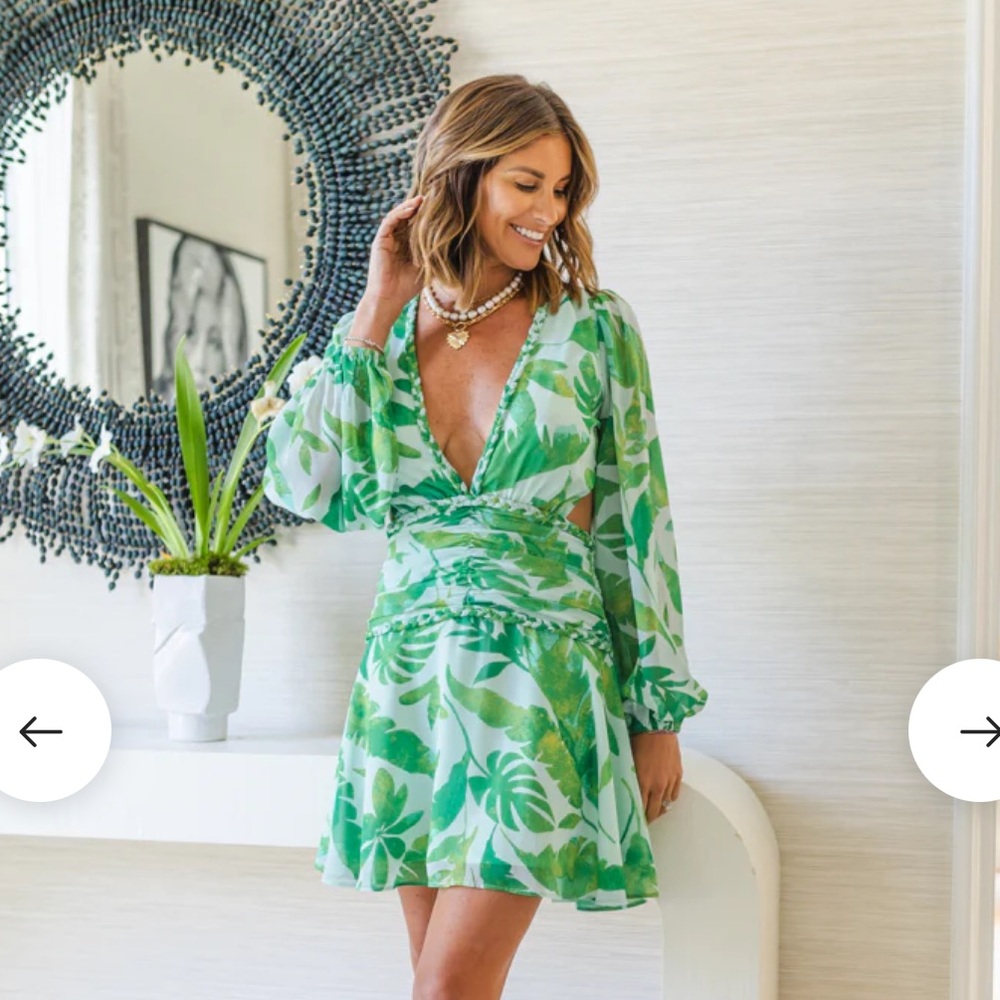 Green Tropical Leaf Print Mini Dress with Long Sheer Sleeves
